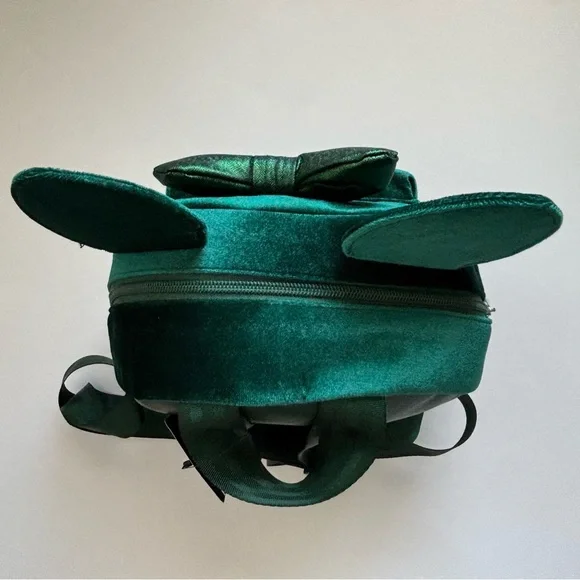 FINAL PRICE DROP! Bioworld Disney Minnie Mouse Green Velvet Mini Backpack NWT - Picture 5 of 14